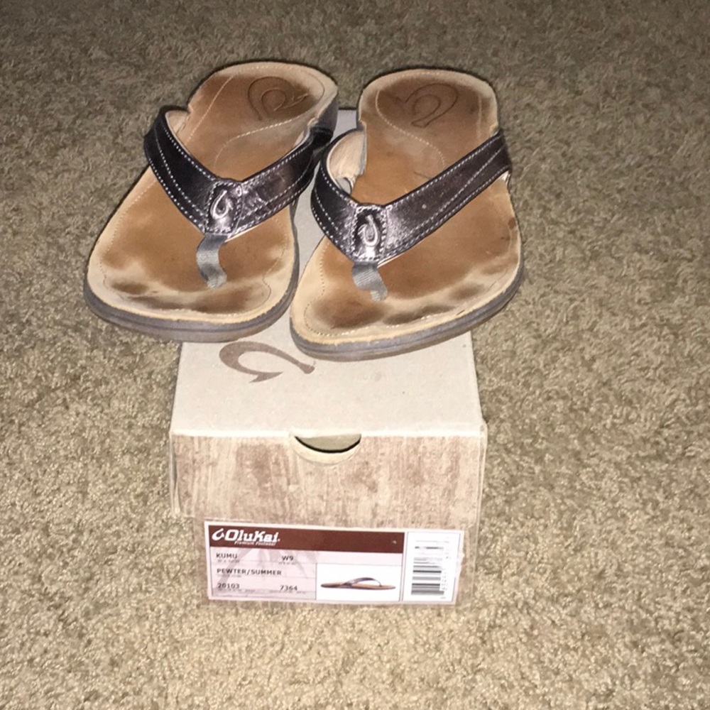 Olukai flip flops